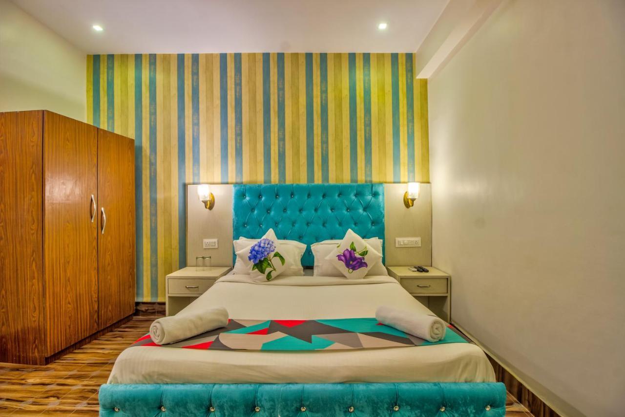 Jack'S Calangute Place Hotel Esterno foto
