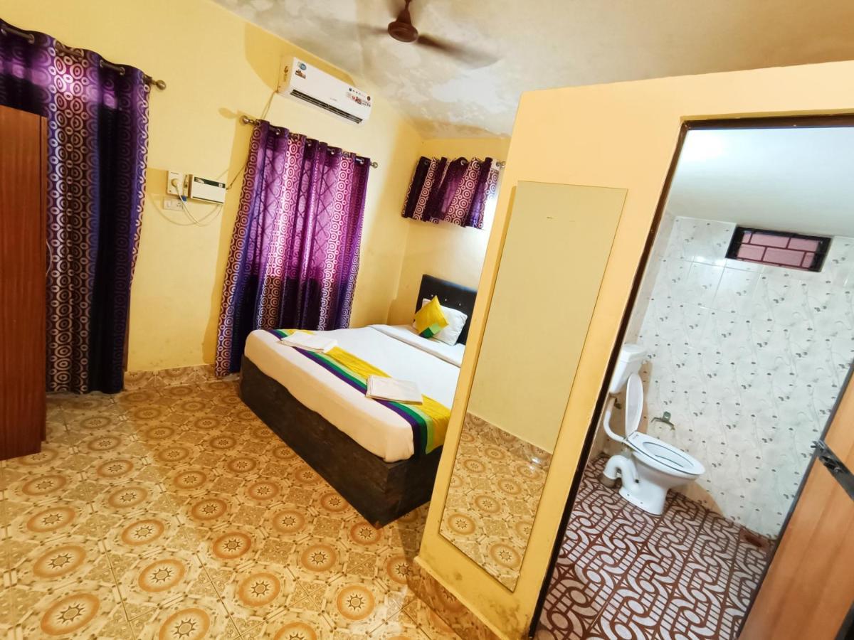 Jack'S Calangute Place Hotel Esterno foto
